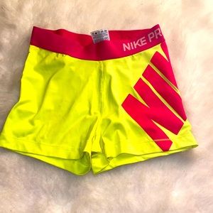 Nike short